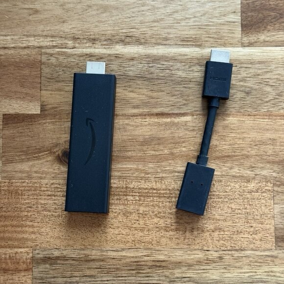 @mazon Fire TV Stick 4K 1st Generation Model E9L29Y No Remote - Picture 8 of 9